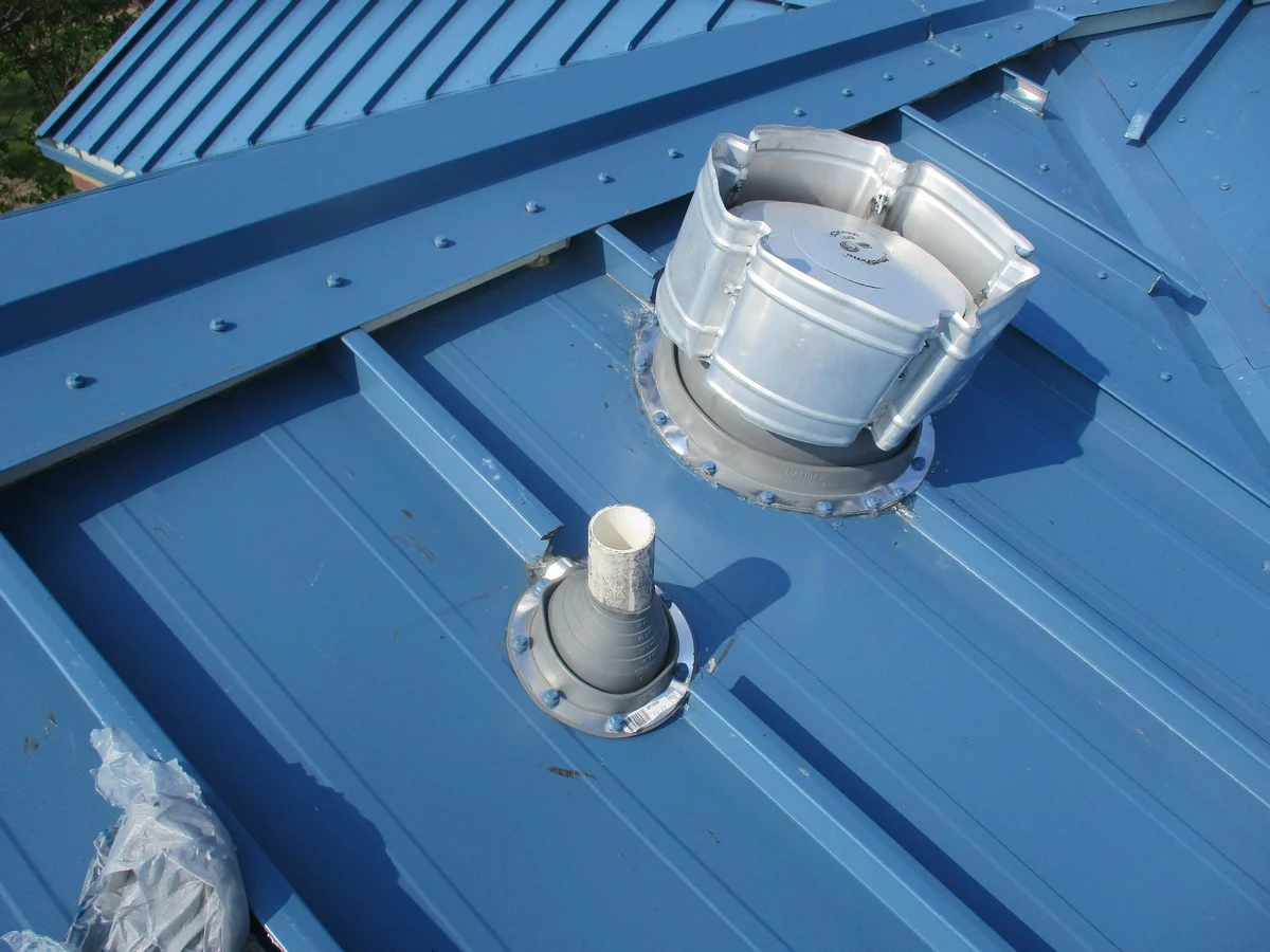 Dachdurchführungen für optimale Energieeffizienz
